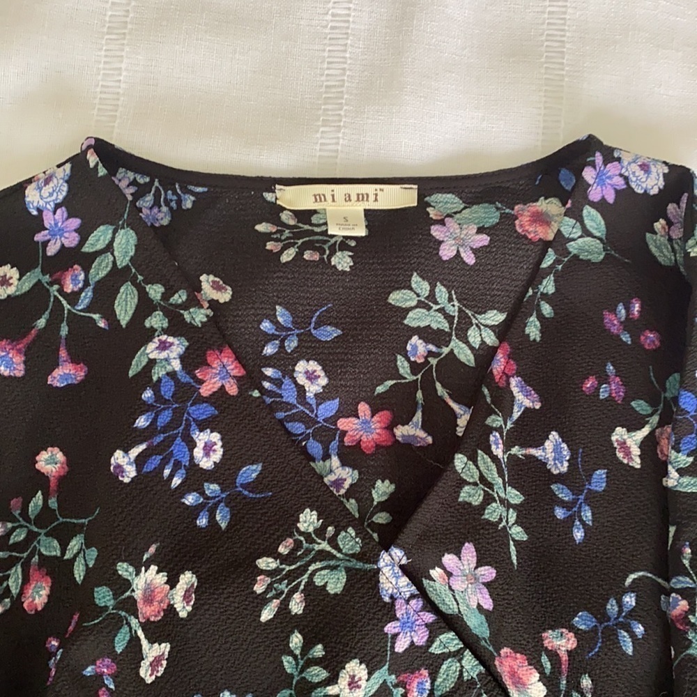 Mi ami black floral dress. - Picture 2 of 5
